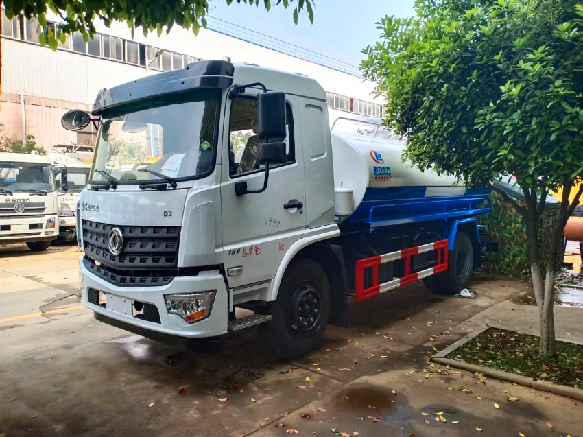 吸糞車上容易疏忽的地方-12立方吸糞車廠家直銷