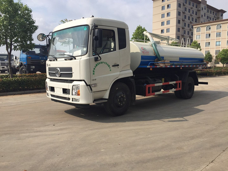吸糞車行車要注意你有這些壞習慣嗎-15立方吸糞車廠家直銷