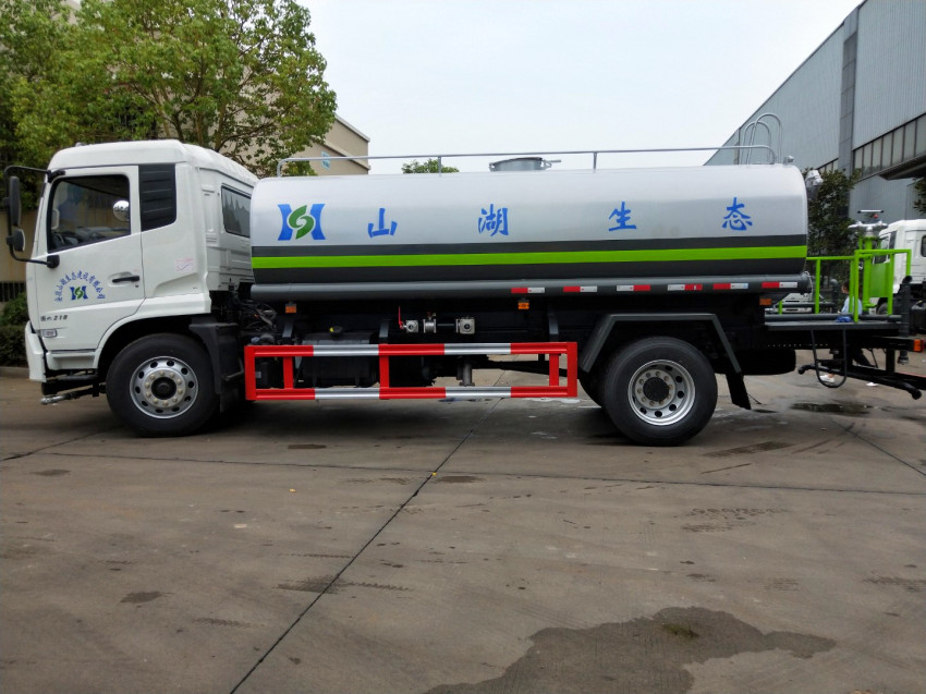 東風(fēng)天錦國(guó)六12立方灑水車(chē)價(jià)格-天錦12噸灑水車(chē)價(jià)格