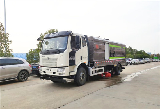 國(guó)六16方解放J6洗掃車