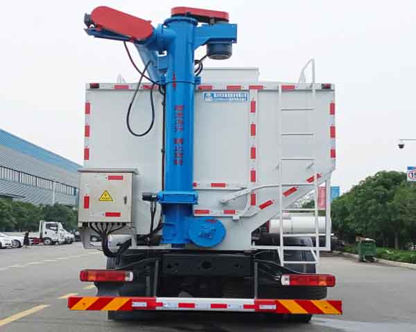 程力牌CL5310ZSL6SS型散裝飼料運(yùn)輸車