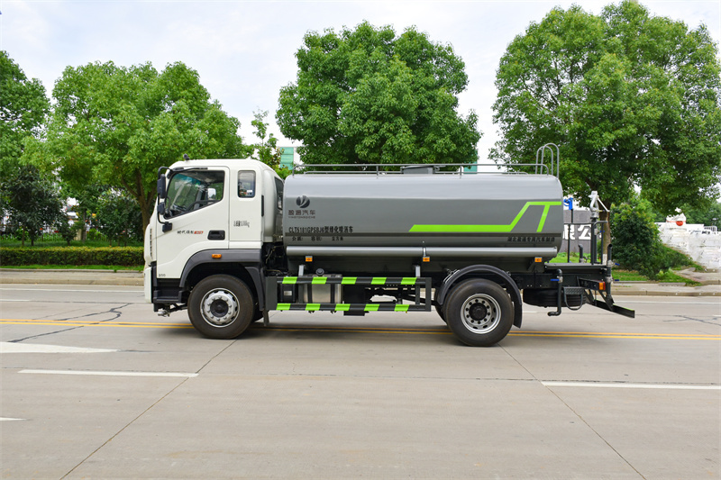 福田15噸灑水車-福田灑水車-湖北盈通