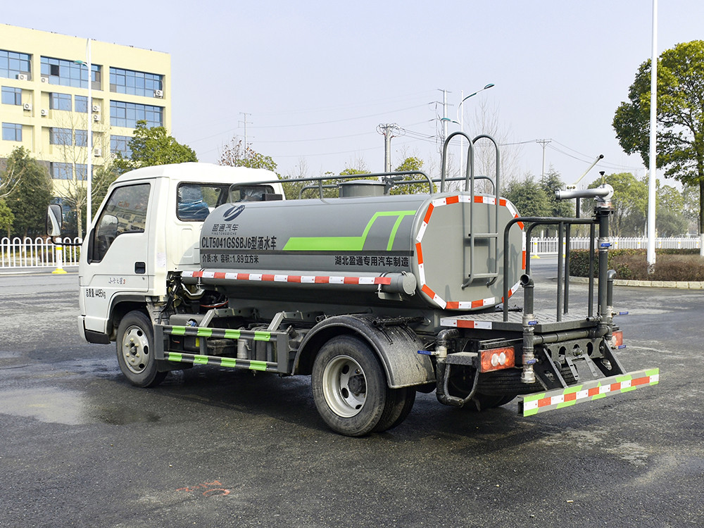 福田小型藍牌灑水車-小型2.7方藍牌灑水車